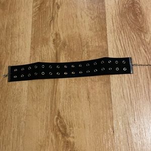 Eyelet choker.